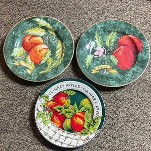 Gibson And American Atelier Set of 3 Decorative Apple Plates - Green Background
